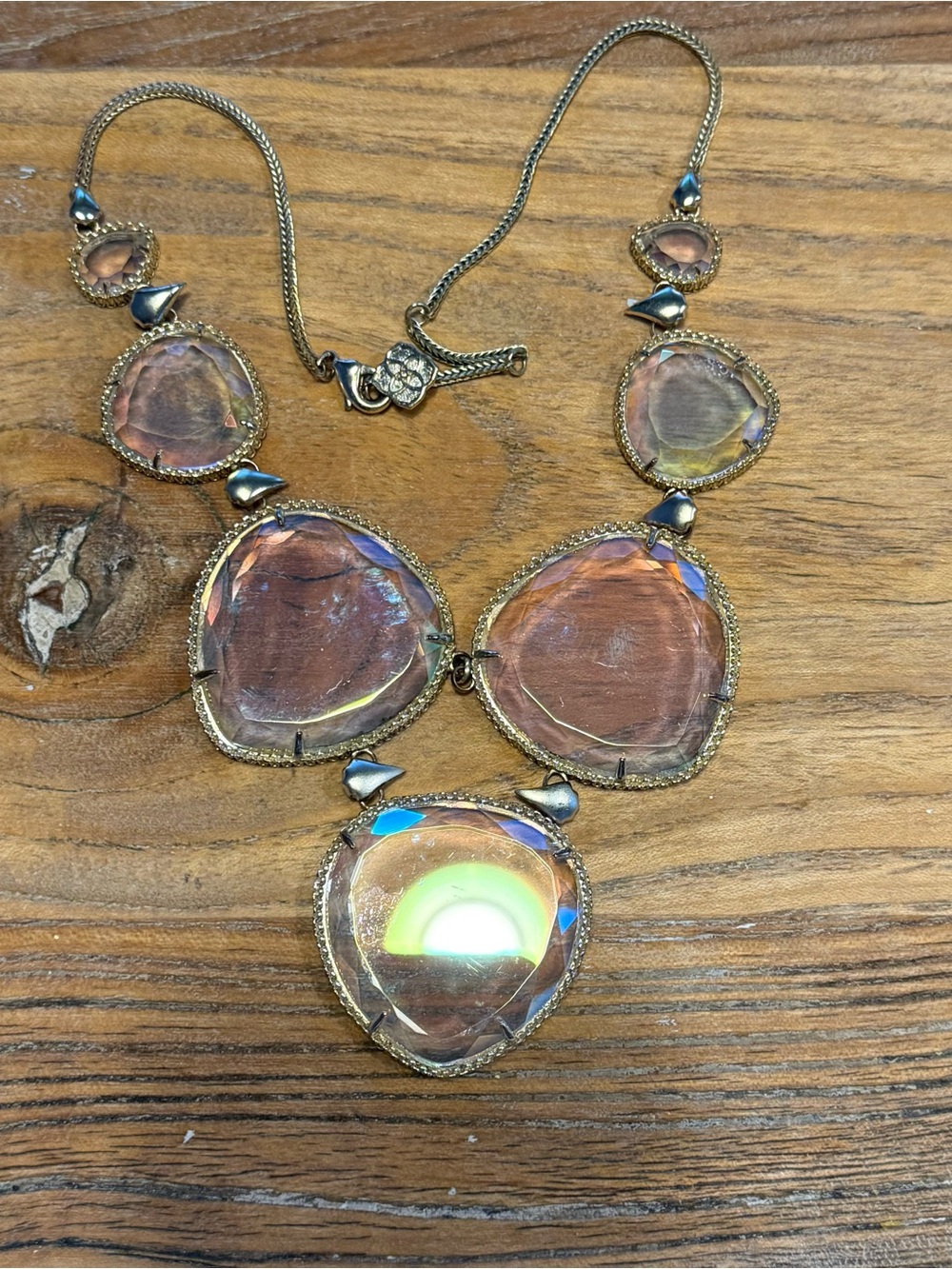 Rare Retired Kendra Scott Statement Necklace Gold Iridescent Faceted Crystals - Picture 3 of 4